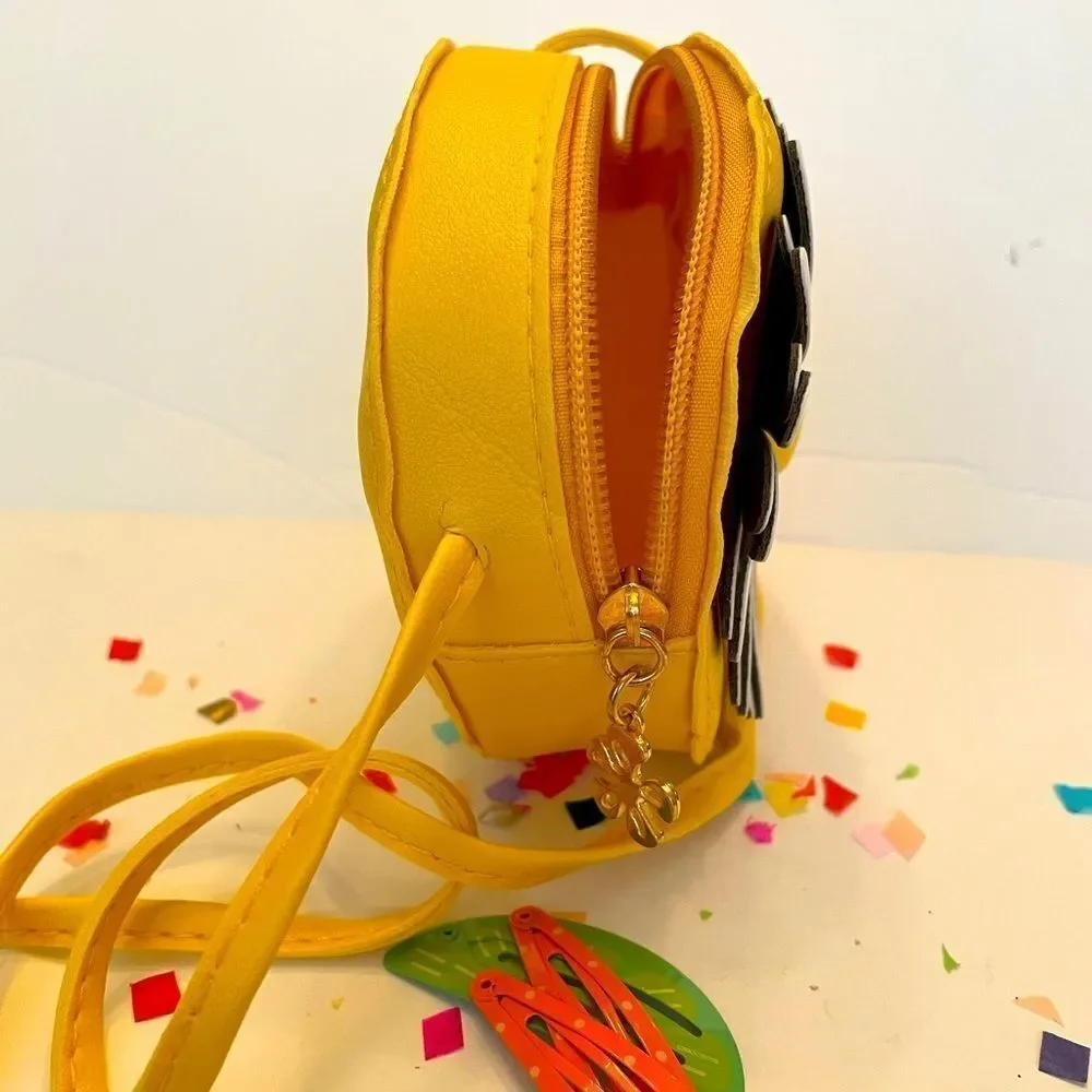 ❤️HOST PICK❤️ Girl’s Daisy Shaped Bag with Coordinating‎ Hair Clips